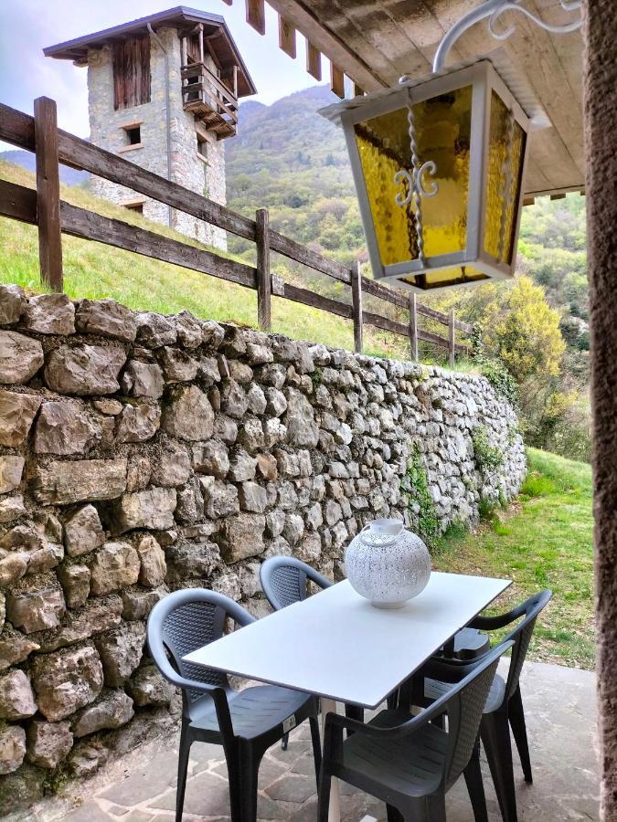 Rustica Sul Lago Tenno Primo Piano Luaran gambar