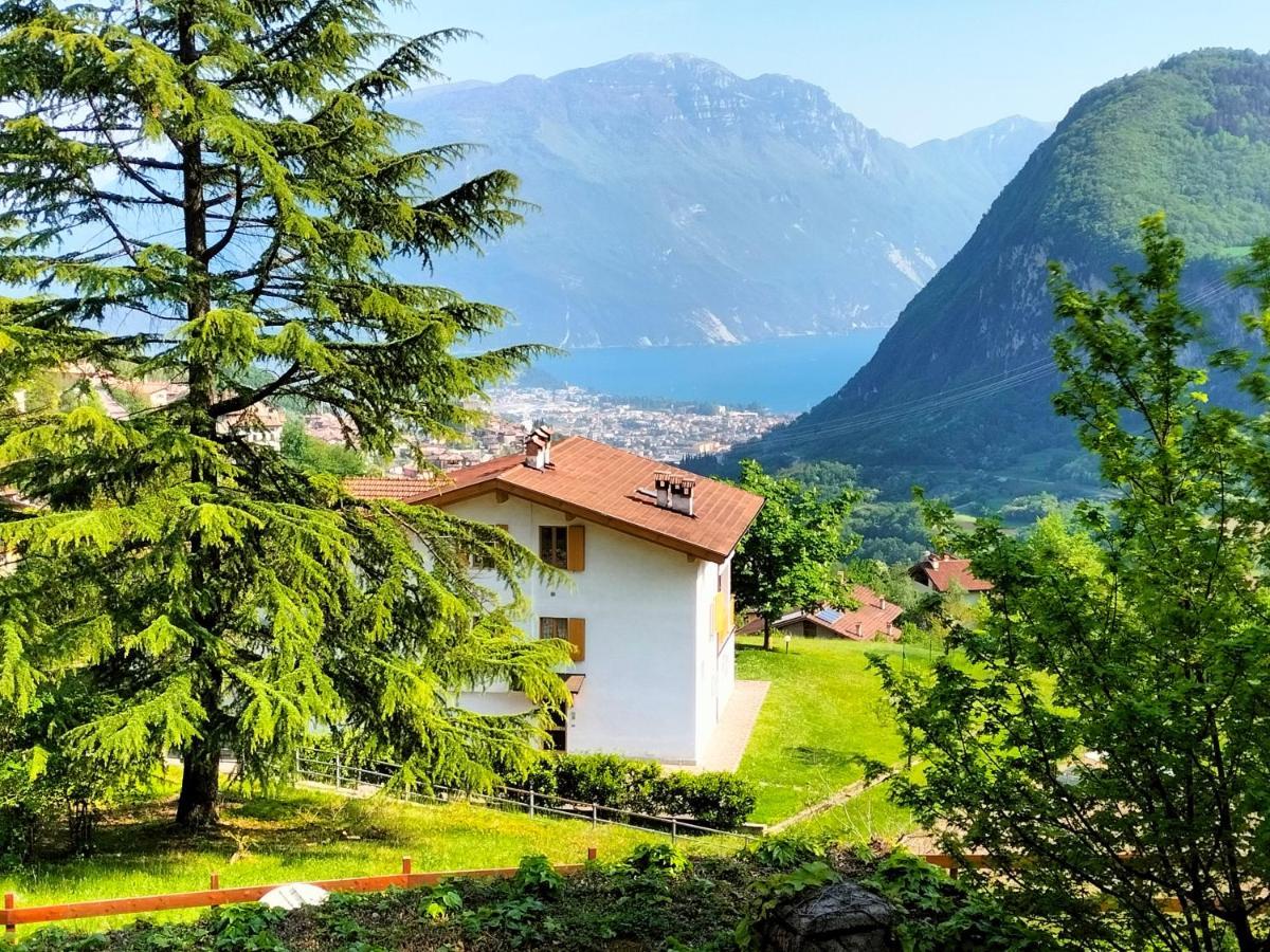 Rustica Sul Lago Tenno Primo Piano Luaran gambar